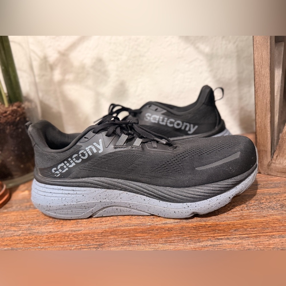 Saucony Hurricane 24 Running Shoes Men's Size 13 Black Shadow New Training - Picture 3 of 11